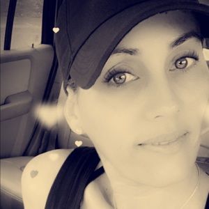 Meet your Posher, Maitee